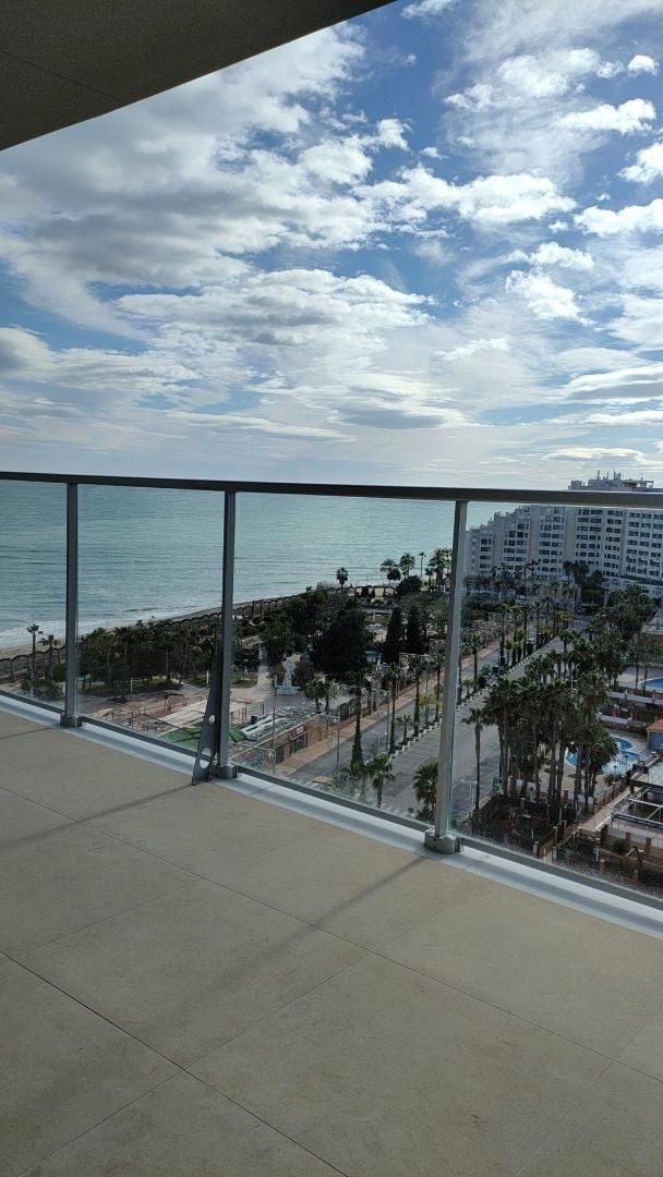 Vista exterior de Pis en venda en Oropesa del Mar / Orpesa amb Aire condicionat, Calefacció i Jardí privat