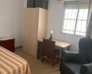 Bedroom of Flat to share in  Sevilla Capital  with Furnished, Balcony and Video intercom