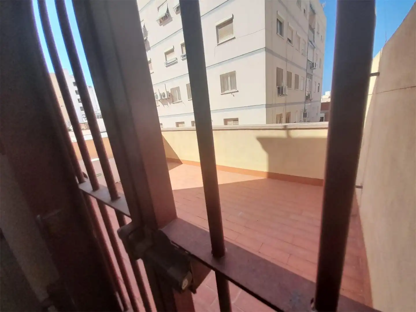 Oficina en venta en Calle Magistral Domínguez, 11, Plaza de Toros - Santa Rita Terraza de Oficina en venta en Almería