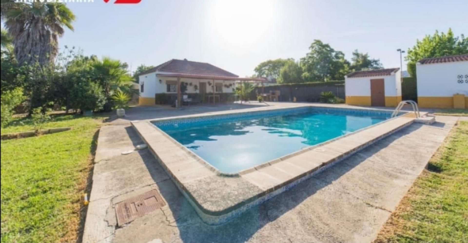 Swimming pool of House or chalet for sale in Almodóvar del Río  with Air Conditioner, Private garden and Swimming Pool