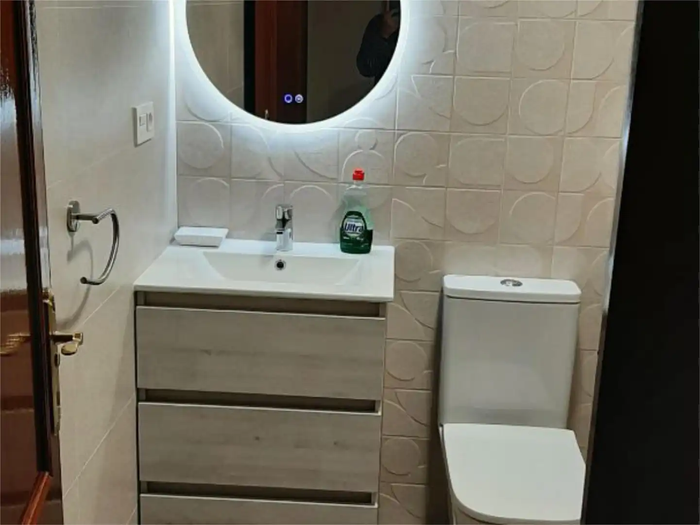 Room in Camino de Ronda, 172, Camino de Ronda Room in Camino de Ronda, 172, Camino de Ronda