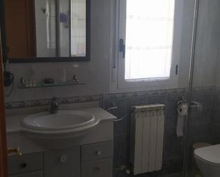 Bathroom of House or chalet to share in Chimillas  with Heating, Private garden and Storage room