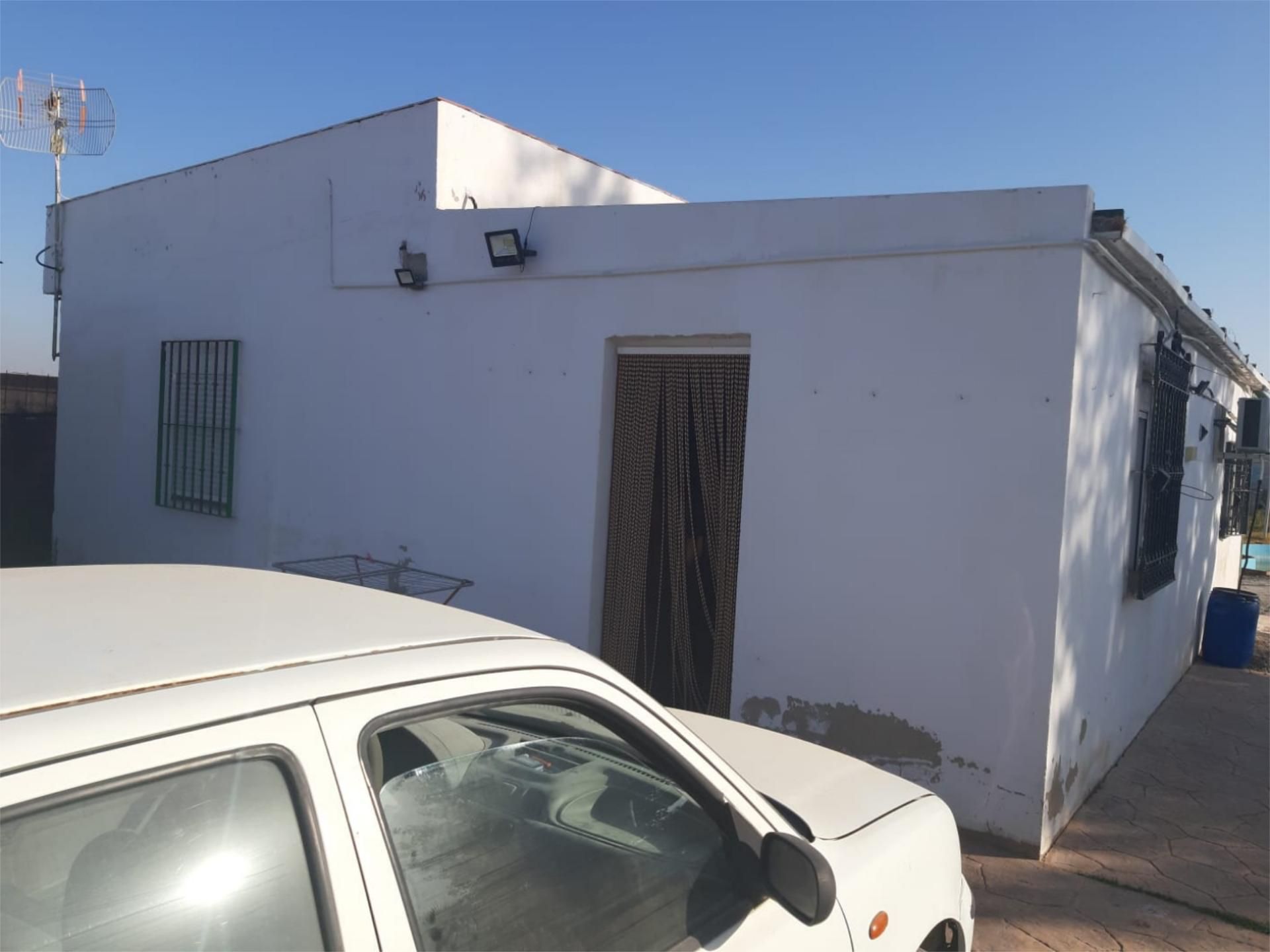 Exterior view of Country house for sale in Los Palacios y Villafranca  with Air Conditioner, Heating and Private garden