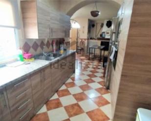 Kitchen of Single-family semi-detached for sale in Bujalance  with Air Conditioner, Terrace and Furnished