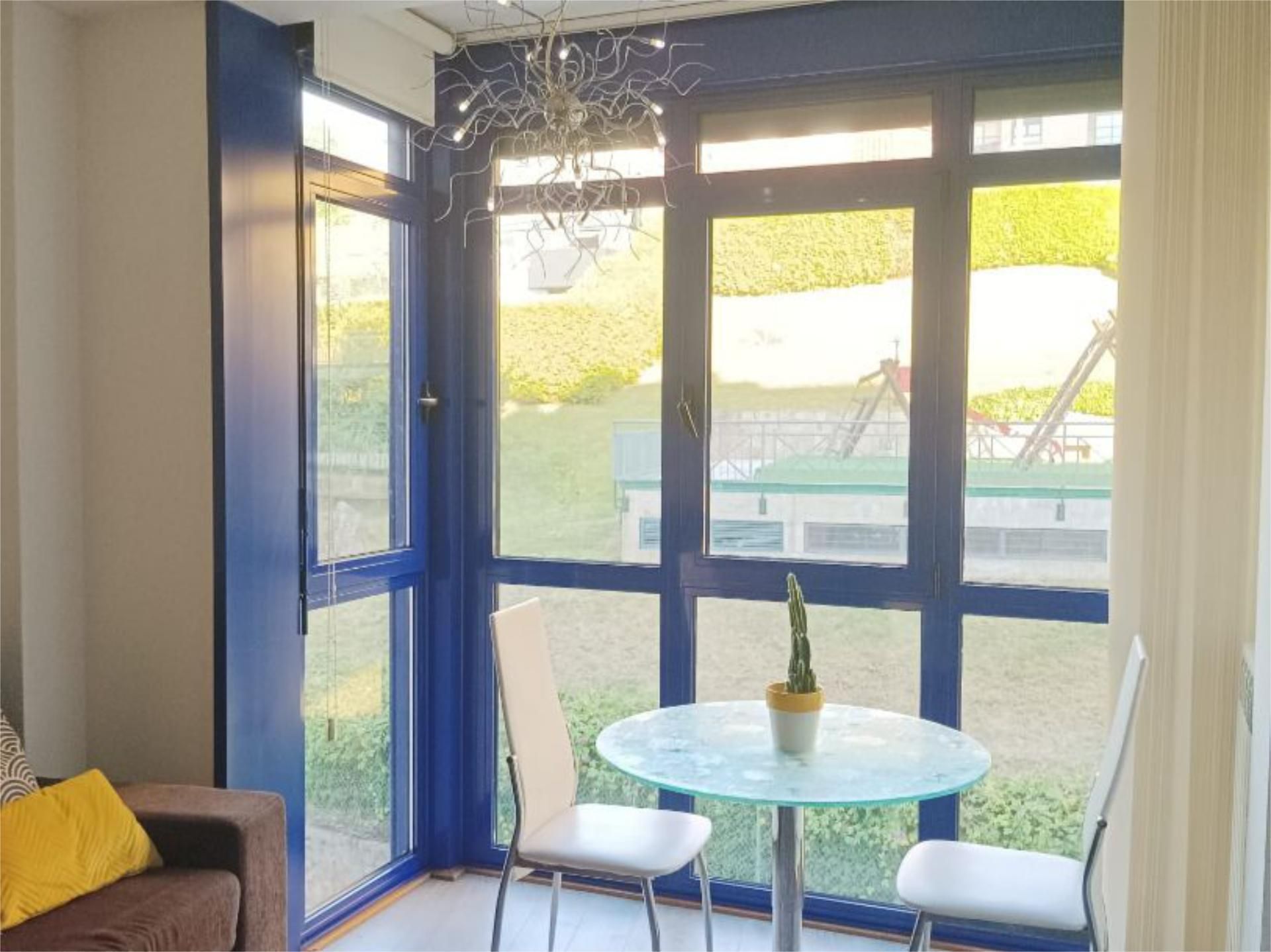 Terrassa de Estudi en venda en Vigo  amb Calefacció, Parquet i Terrassa