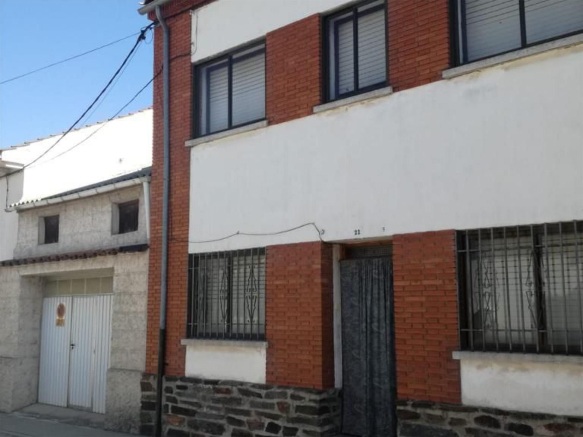Exterior view of Single-family semi-detached for sale in Navas de Oro