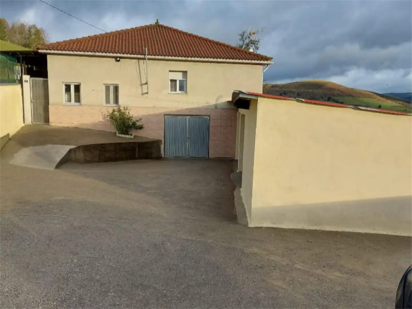 Exterior view of Flat for sale in Allande  with Heating, Private garden and Furnished