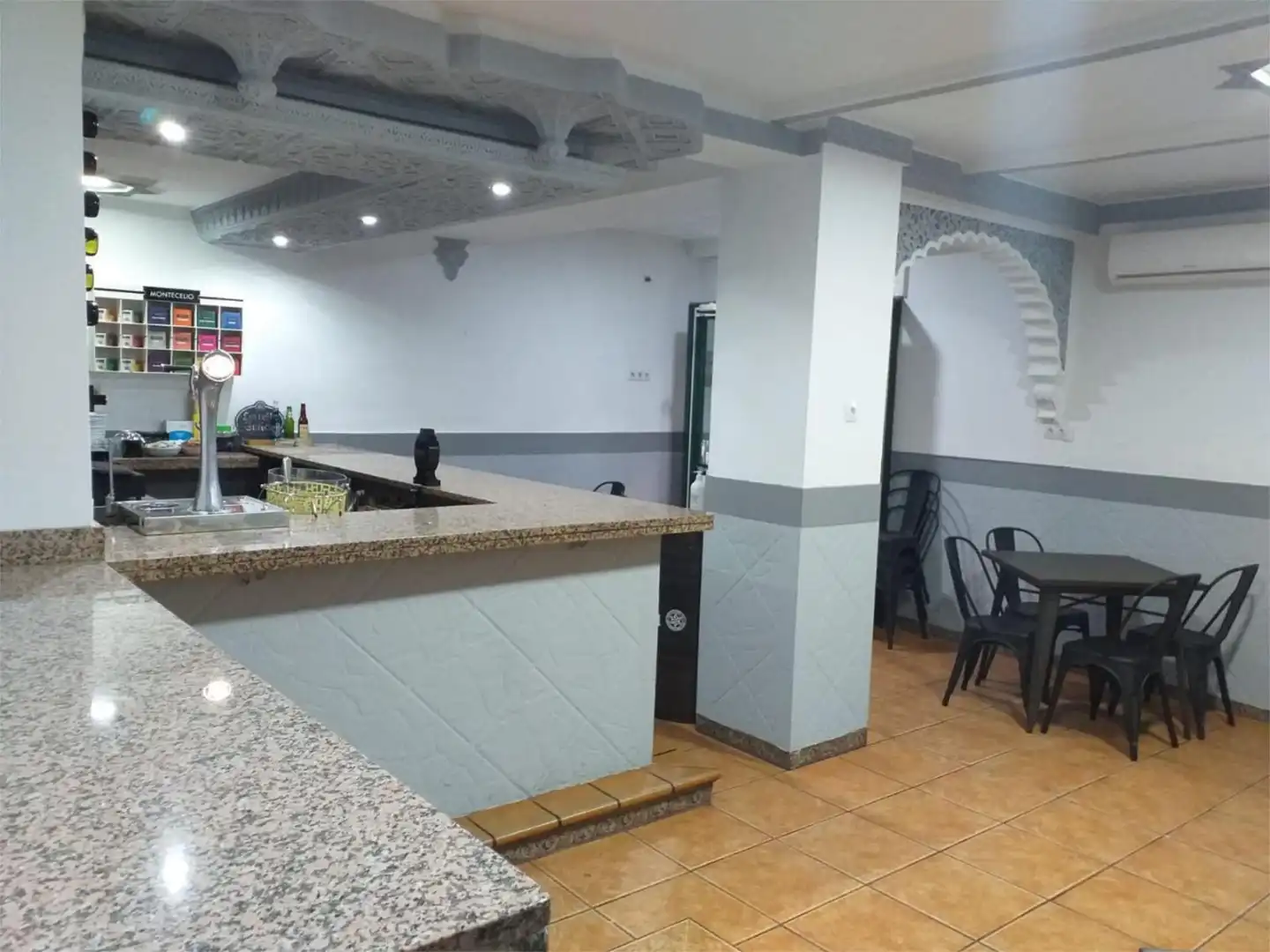 Local en venta en Calle Juan de Austria, 6, Guadix Local en venta en Guadix con Aire acondicionado y Amueblado