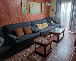 Living room of Single-family semi-detached for sale in Alcalá de Guadaira  with Air Conditioner, Heating and Private garden