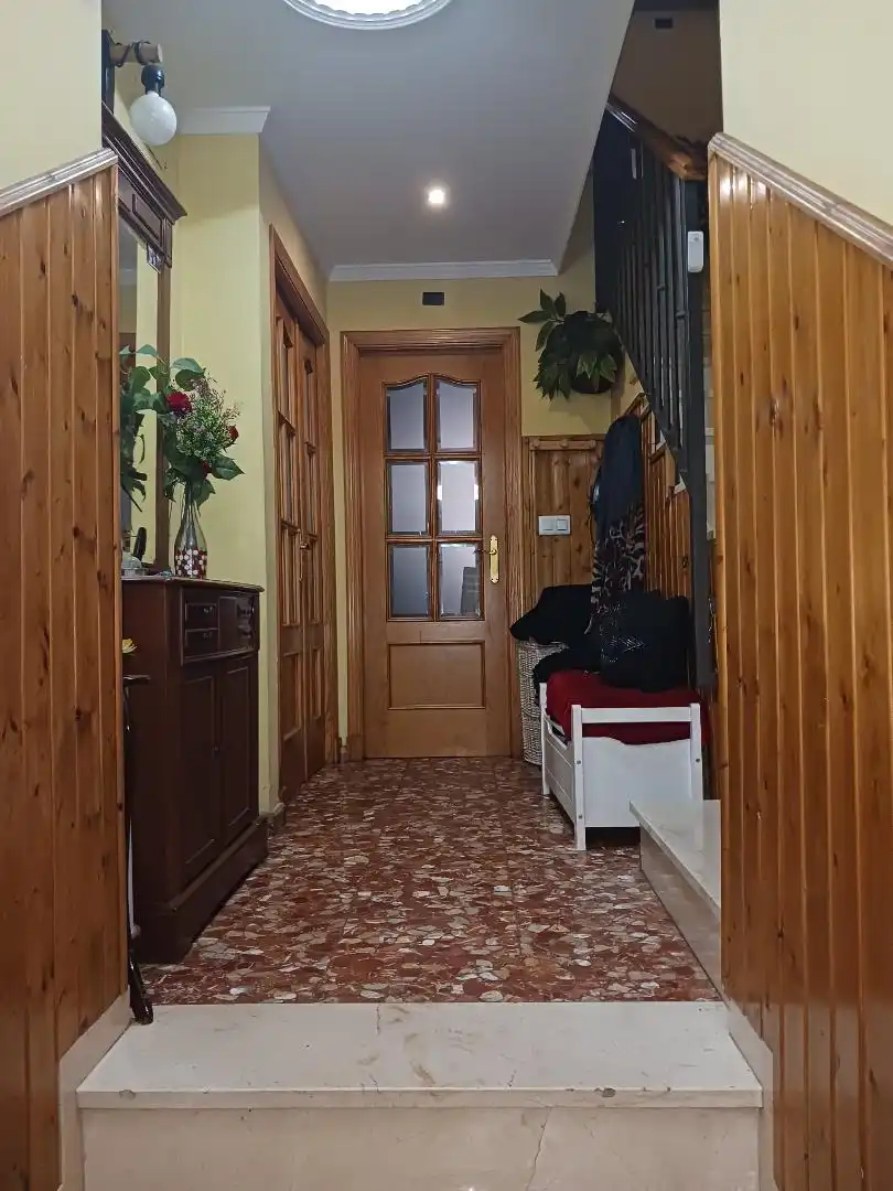 Casa adosada en venda en Alcalá de Guadaira amb Aire condicionat, Calefacció i Jardí privat