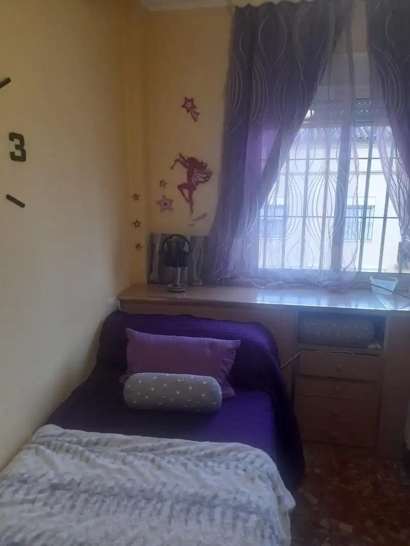 Dormitori de Casa adosada en venda en Alcalá de Guadaira amb Aire condicionat, Calefacció i Jardí privat