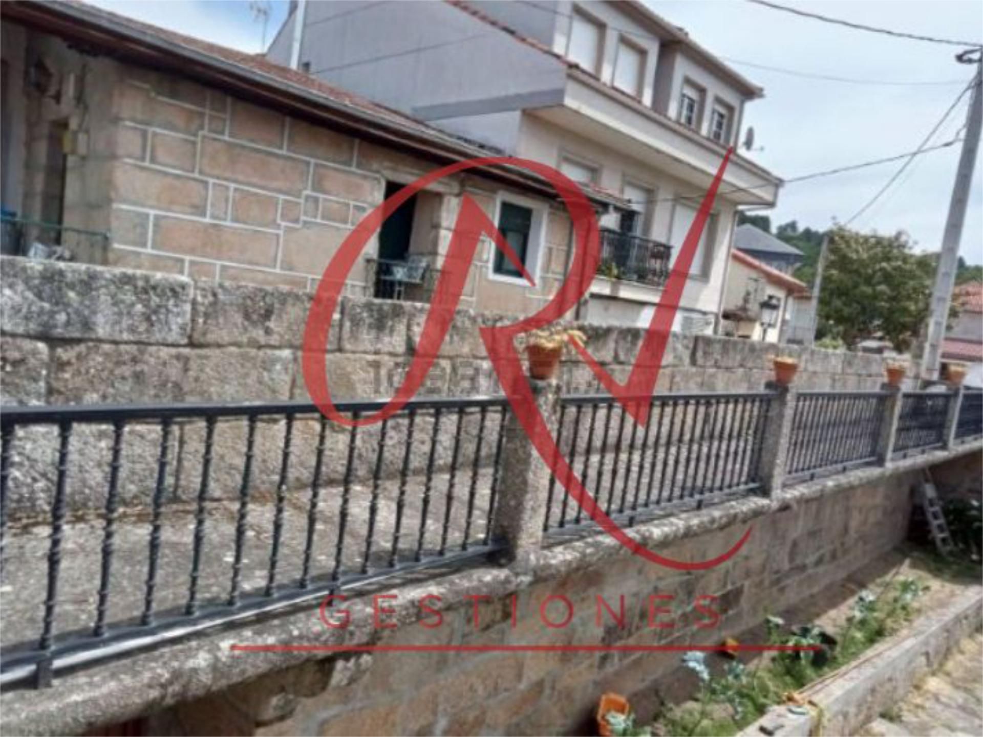Vista exterior de Casa adosada en venta en O Pereiro de Aguiar  con Terraza, Amueblado y Balcón