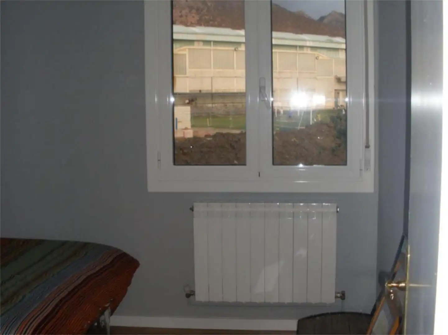 Piso en venta en Santsaerreka Kalea, 13, Asparrena Habitación de Piso en venta en Asparrena