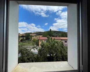 Vista exterior de Pis en venda en Villafranca Montes de Oca amb Calefacció, Traster i Moblat