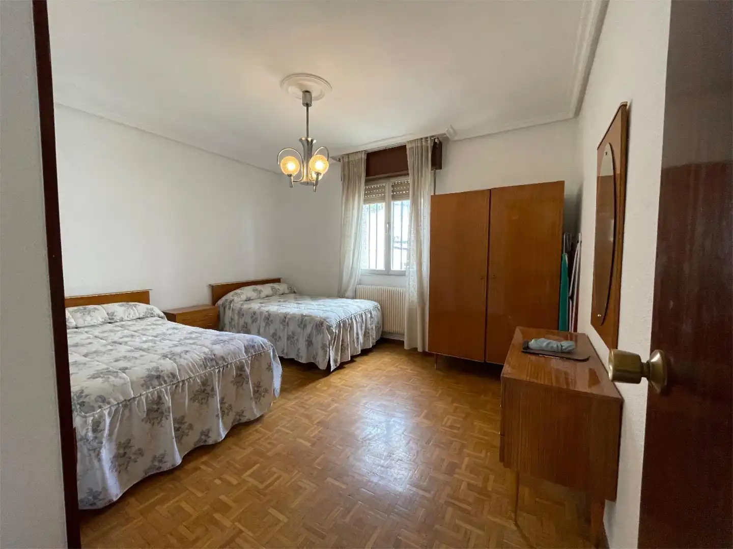 Piso en venta en Calle Mayor, 20, Villafranca Montes de Oca Habitación de Piso en venta en Villafranca Montes de Oca con Calefacción, Trastero y Amueblado
