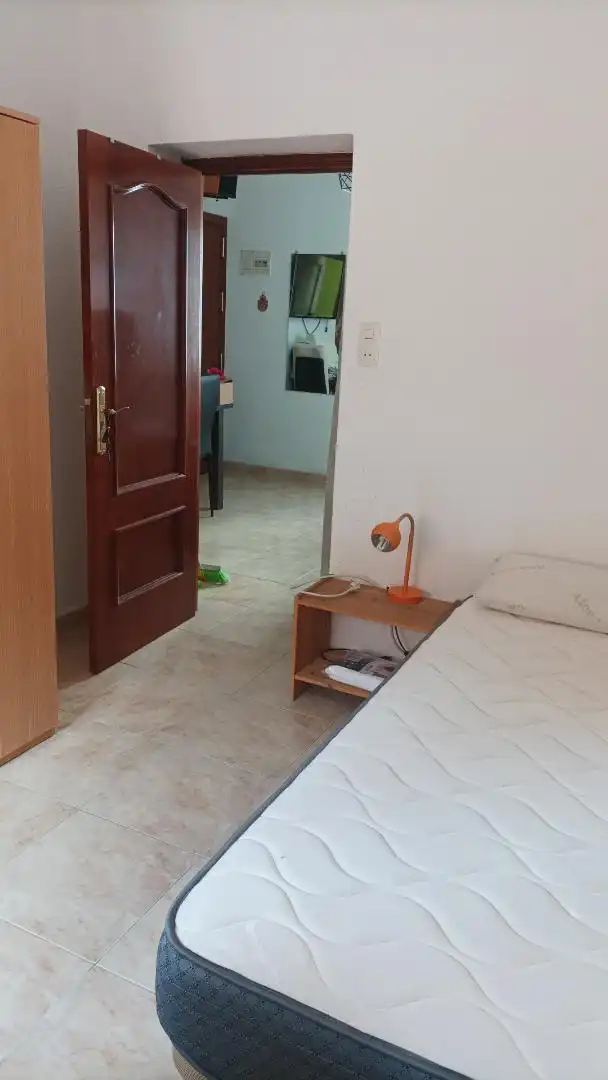 Bedroom of Flat for share in Málaga  with Air Conditioner, Heating and Furnished