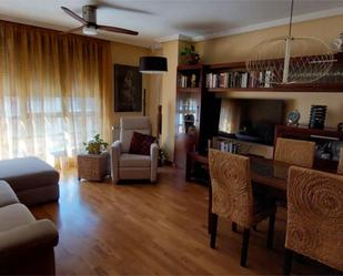 Sala d'estar de Pis en venda en Arroyo de la Encomienda amb Aire condicionat i Terrassa