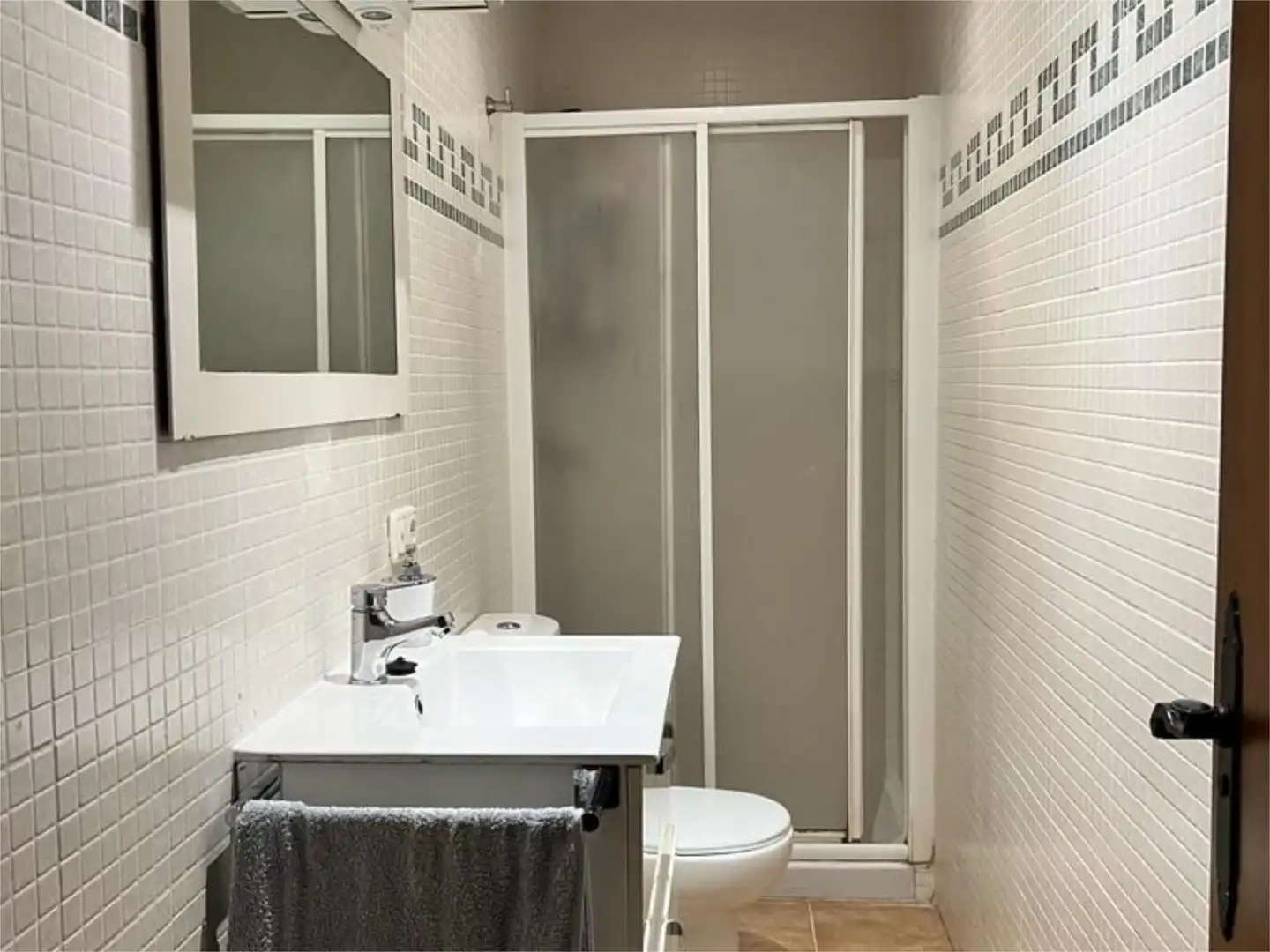 Bathroom of Flat for sale in Fuenteheridos  with Heating, Parquet flooring and Terrace