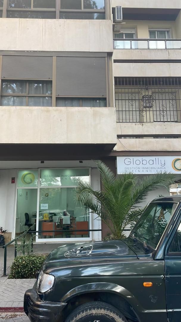 Vista exterior de Local de lloguer en Jerez de la Frontera amb Aire condicionat i Calefacció