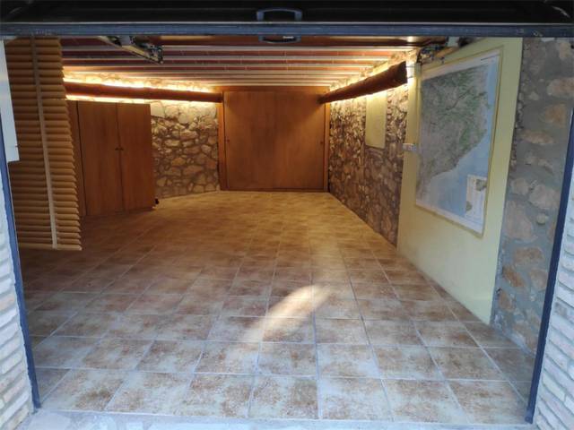 Garaje en Alquiler en Carrer de la Pedrera, 7 en Montblanc