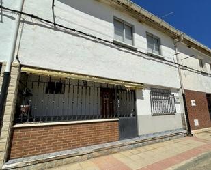 Vista exterior de Casa adosada en venda en Quel