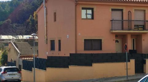 Foto 2 de Casa adosada en venta en Carrer Les Agulles, 36, Collbató, Barcelona