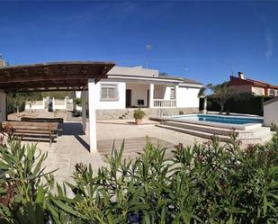 Vista exterior de Casa o xalet en venda en Mutxamel amb Aire condicionat, Terrassa i Piscina