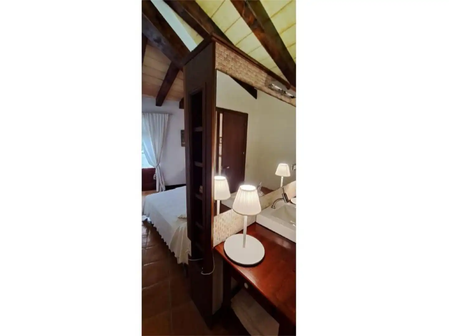 Casa o xalet en venda a Carrer Comtes D'empúries, 9, Castelló d'Empúries Dormitori de Casa o xalet en venda en Castelló d'Empúries amb Aire condicionat, Terrassa i Balcó