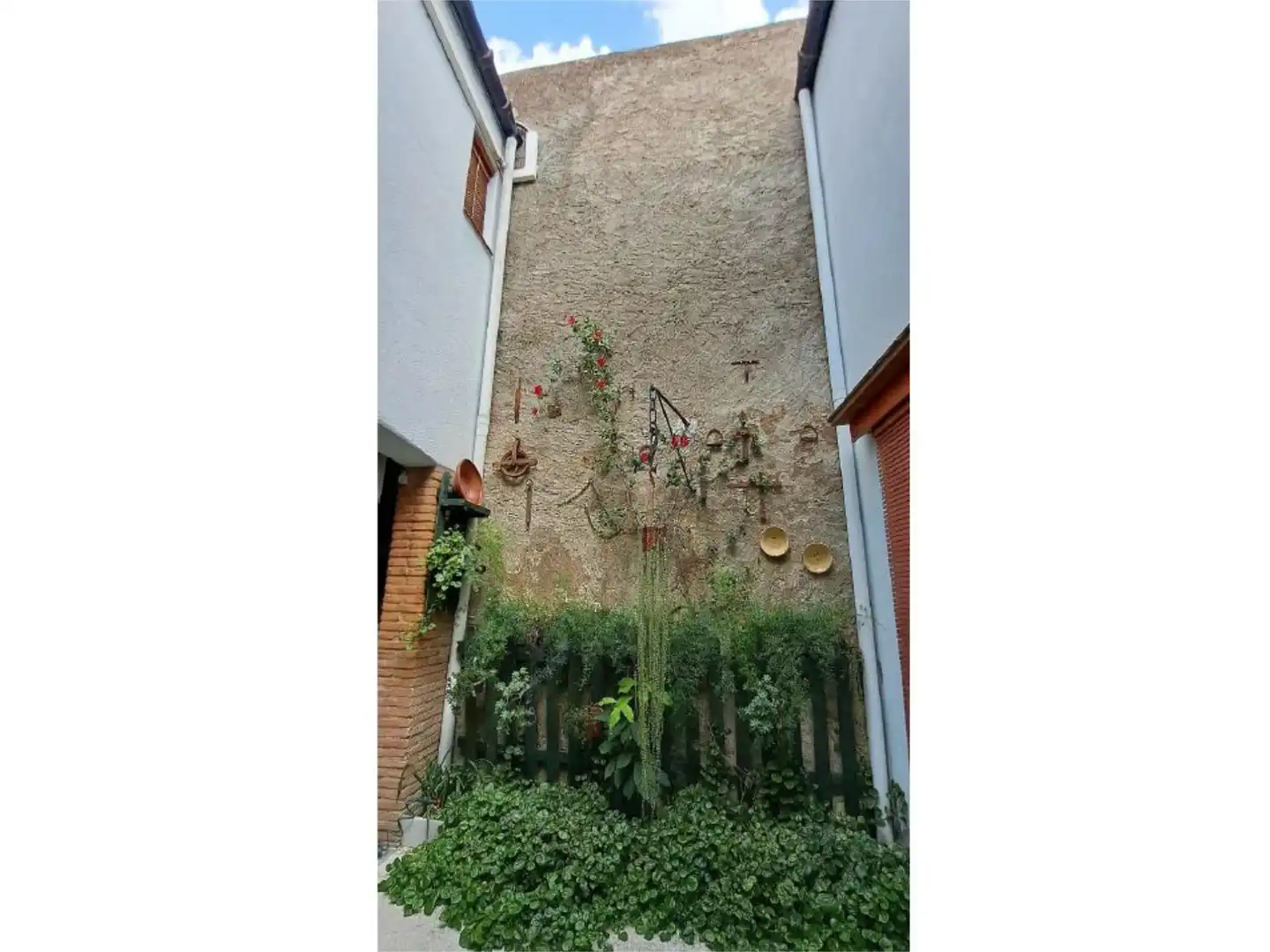 Casa o xalet en venda a Carrer Comtes D'empúries, 9, Castelló d'Empúries Jardí de Casa o xalet en venda en Castelló d'Empúries amb Aire condicionat, Terrassa i Balcó