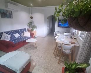 Sala d'estar de Pis per a compartir en Fuenlabrada amb Aire condicionat i Balcó