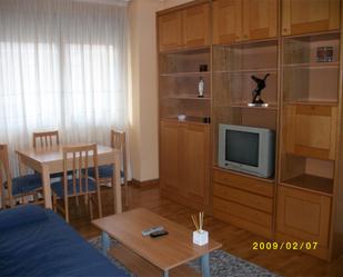 Sala d'estar de Apartament en venda en Villamediana de Iregua amb Piscina