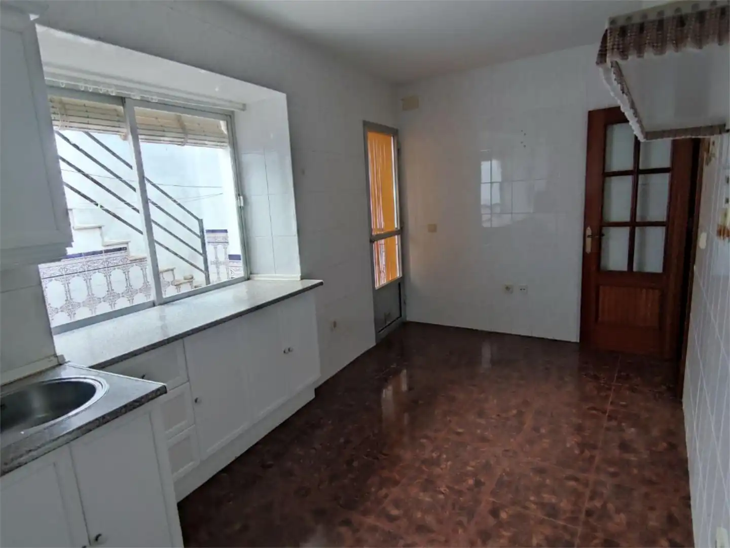 Planta baixa en venda a Calle Cervantes, 46, San Vicente de Alcántara Cuina de Planta baixa en venda en San Vicente de Alcántara