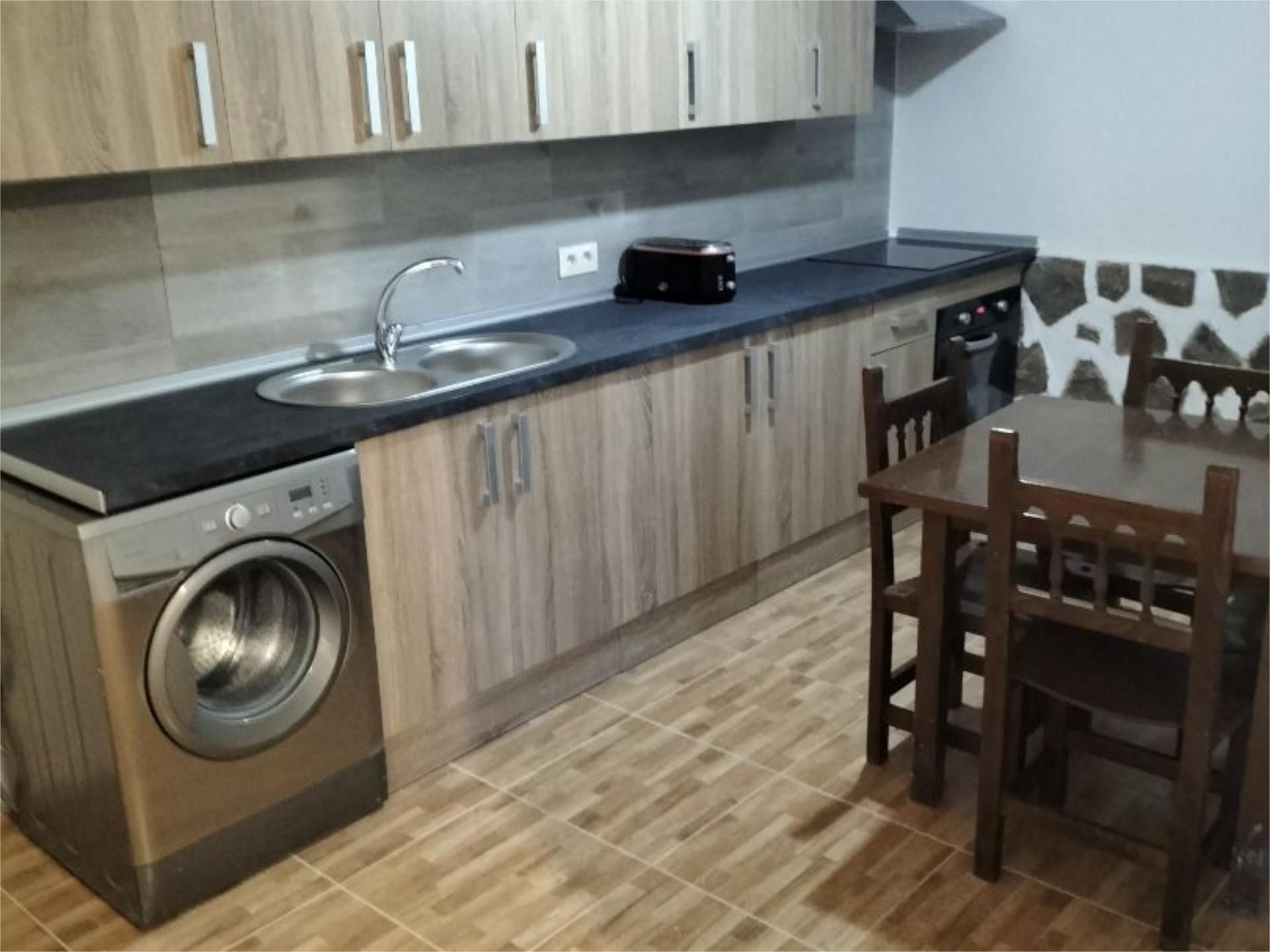 Apartment to share in CM-4000, 44, Albarreal de Tajo