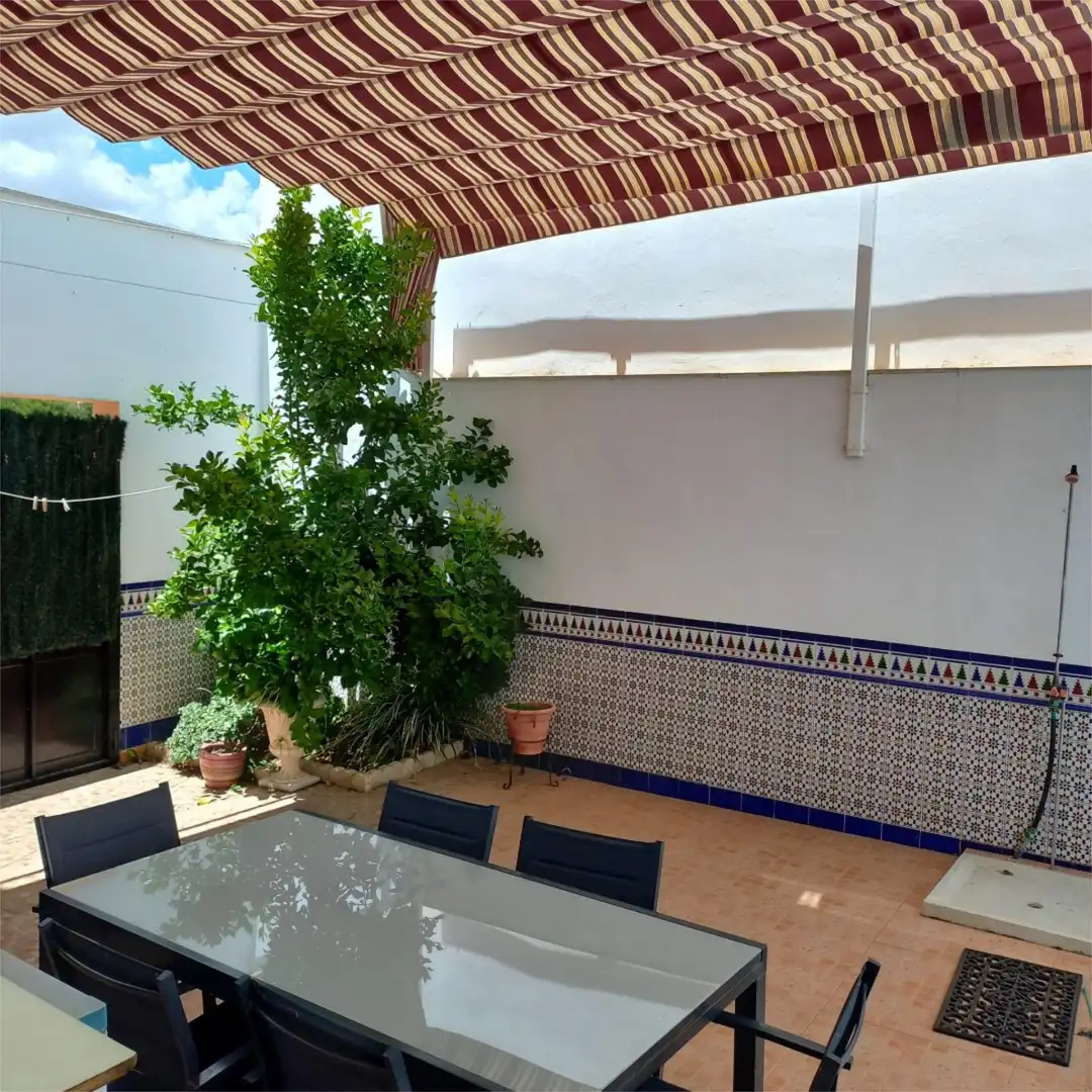 Houses for sale in Calle Rafael Alberti, 54, Castro del Río Terrace of Houses for sale in Castro del Río