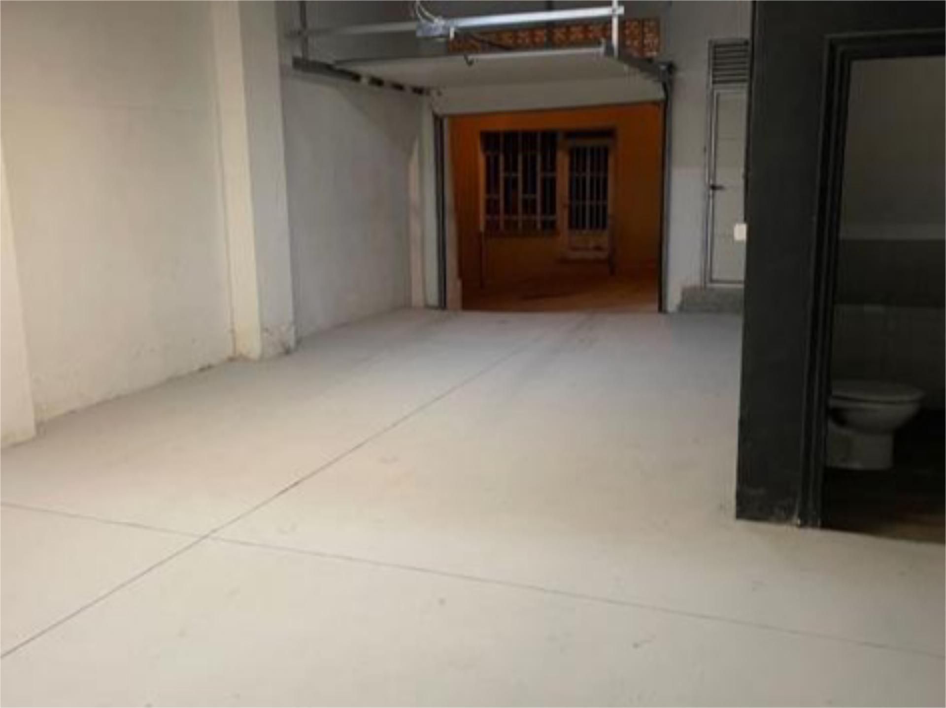 Traster de lloguer a Rúa Carballo, 8, Cuatro Caminos - Plaza de la Cubela