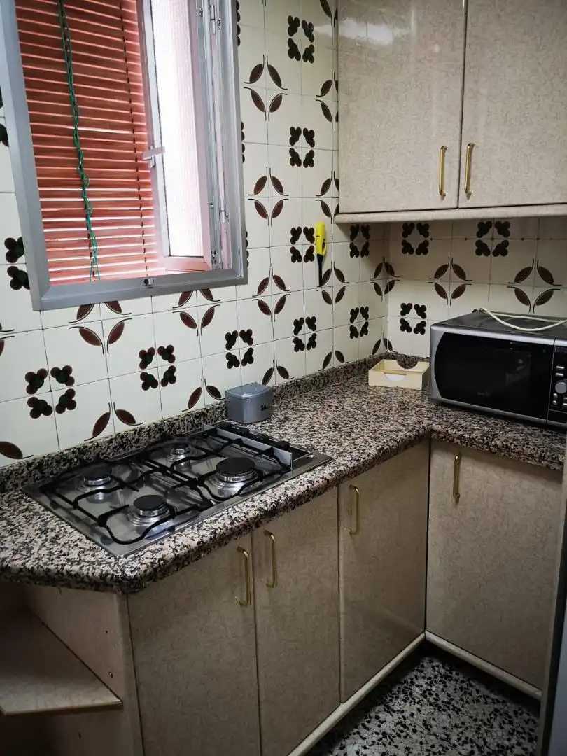 Piso de alquiler en Calle Jose Saramago, 17, Parque María Luisa -Giralda Sur Cocina de Piso de alquiler en Sevilla con Aire acondicionado, Calefacción y Amueblado
