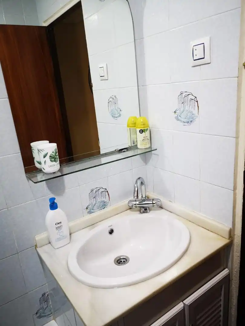 Piso de alquiler en Calle Jose Saramago, 17, Parque María Luisa -Giralda Sur Baño de Piso de alquiler en Sevilla con Aire acondicionado, Calefacción y Amueblado