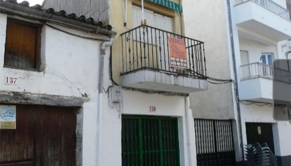 Casa adosada en venta en Calle Constitución, 139, Zarza de Granadilla, Cáceres - imagen 1 Foto 1 de Casa adosada en venta en Calle Constitución, 139, Zarza de Granadilla, Cáceres