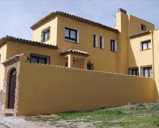 Exterior view of House or chalet for sale in El Valle de Altomira  with Balcony