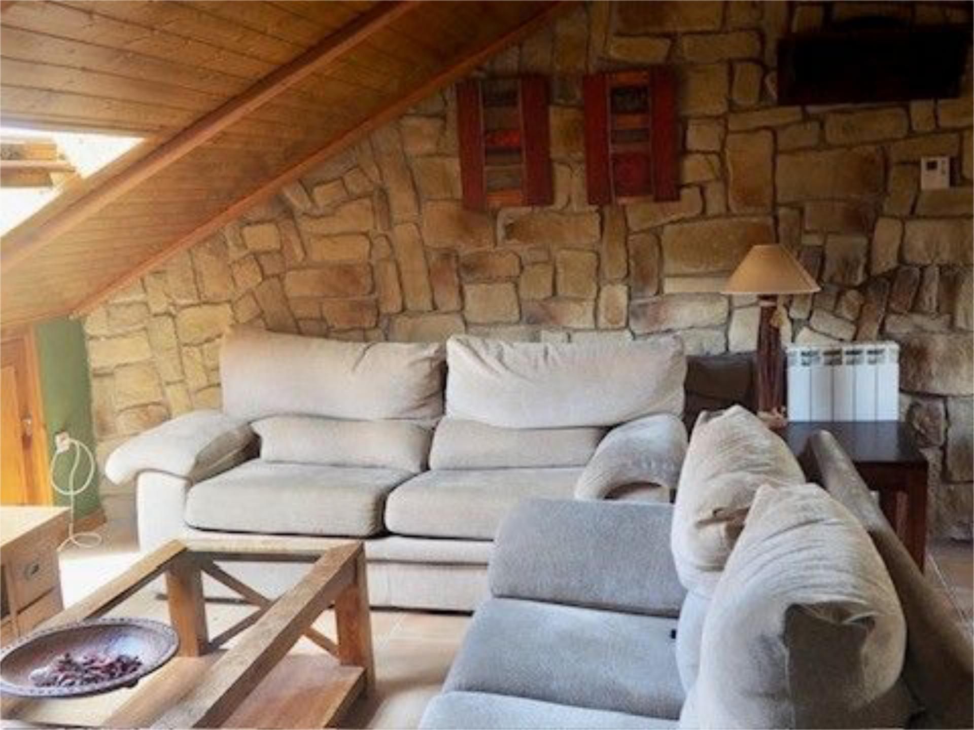 Living room of Attic for sale in Puebla de Lillo  with Heating, Private garden and Furnished