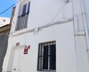 Vista exterior de Casa adosada en venda en Pruna amb Terrassa i Balcó