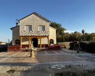 Vista exterior de Casa o xalet de lloguer en Almodóvar del Río amb Aire condicionat i Terrassa