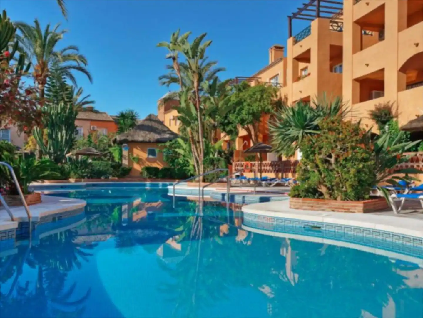 Apartament en venda a Urbanización Riviera del Sol IV, 24, Riviera del Sol Jardí de Apartament en venda en Mijas amb Aire condicionat, Calefacció i Jardí privat