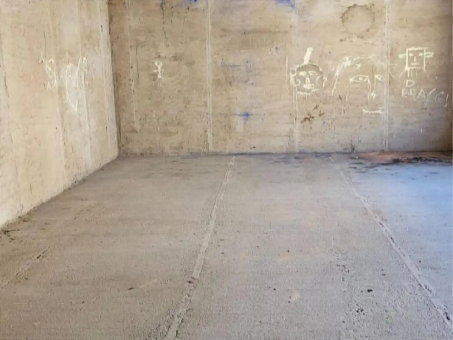 Einfamilien-Reihenhaus zum Verkauf in Calle Caba, 1, Almazán Parkplatz von Einfamilien-Reihenhaus zum Verkauf in Almazán mit Heizung, Terrasse und Abstellraum