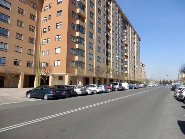 Local comercial en Alquiler en Calle Condesa Mencía, 151B en Illera