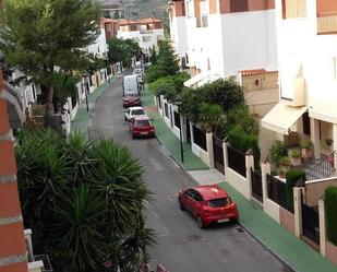 Vista exterior de Casa adosada en venda en  Jaén Capital amb Aire condicionat, Terrassa i Piscina