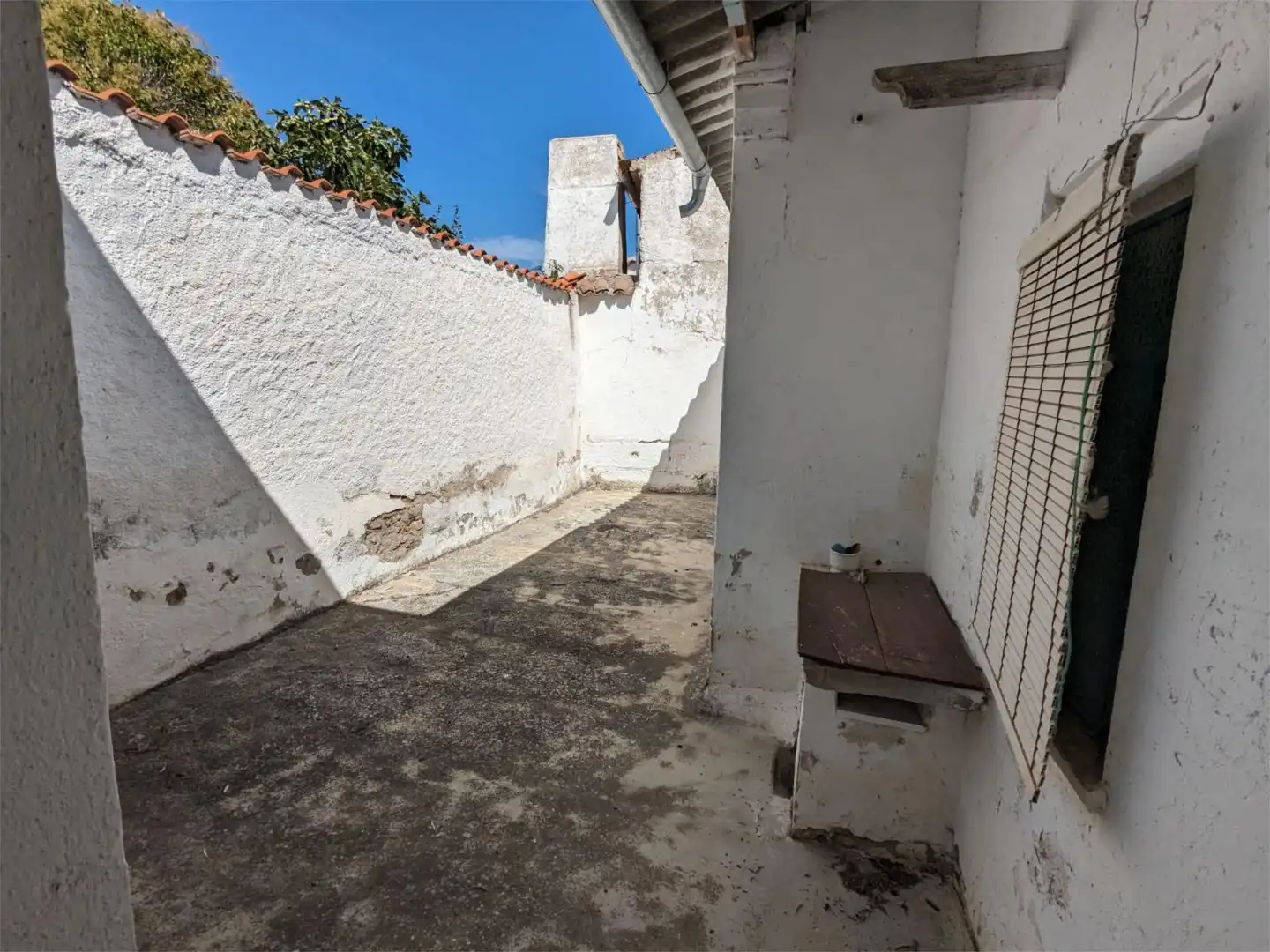 Casa adosada en venda a Calle Don Rufino Arrimadas, 17, Salmoral Vista exterior de Casa adosada en venda en Salmoral