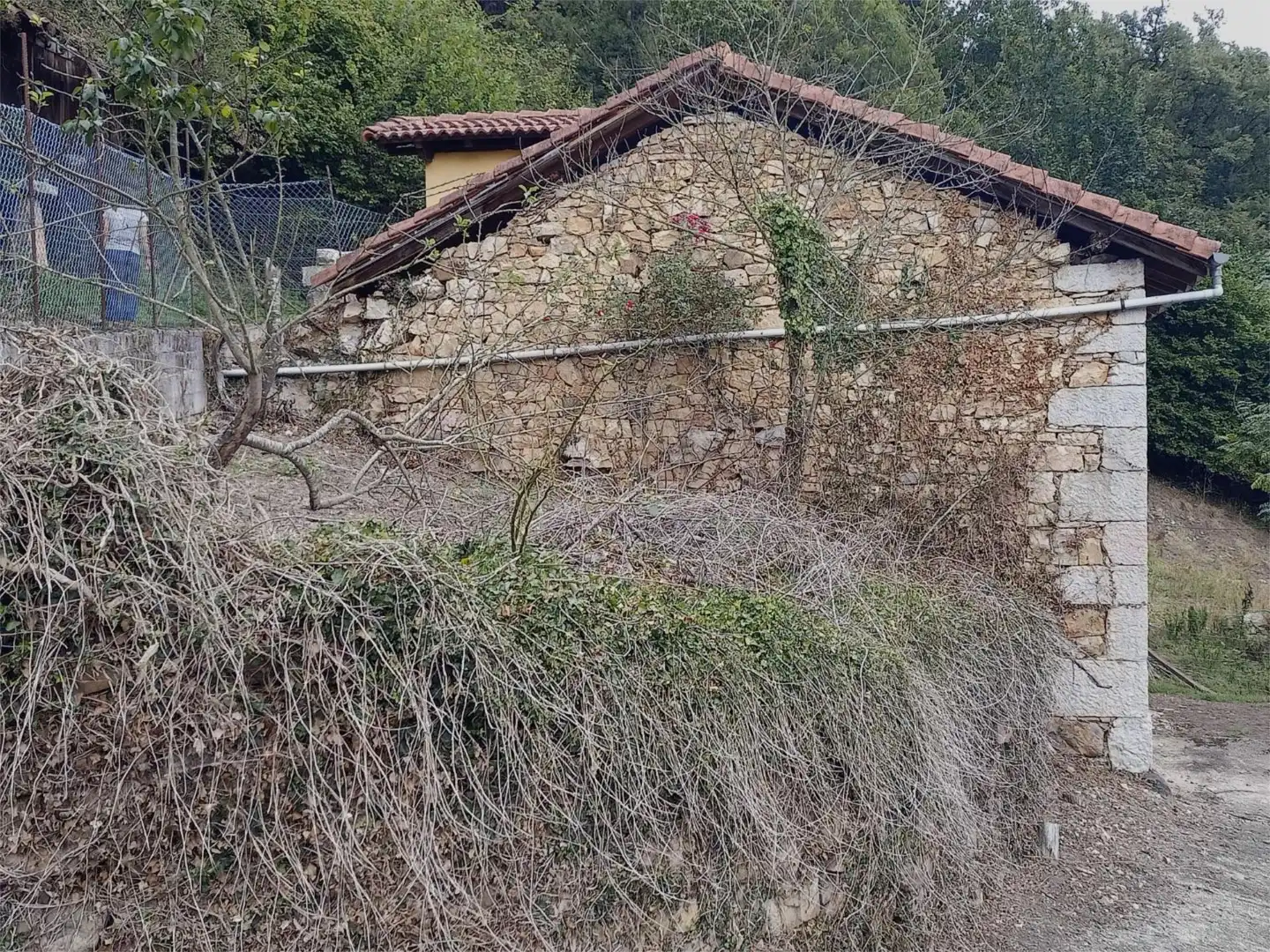 Piso en venta en Lugar Bustiello, Proaza Piso en venta en Proaza con Jardín privado