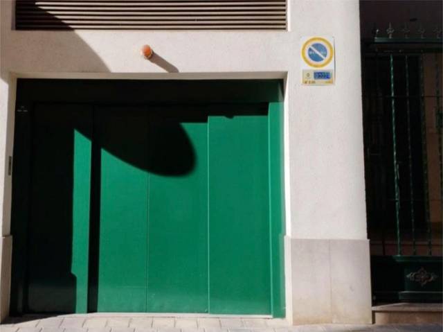 Garaje en Venta en Calle Enriqueta Ortega, 10 en Santo Domigo