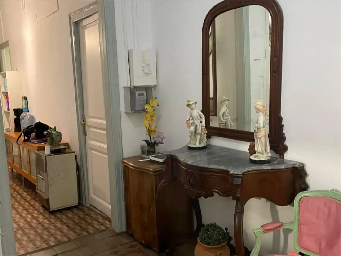 Habitació a Ronda de Sant Pau, 4, El Raval Pis per a compartir en Barcelona amb Aire condicionat, Calefacció i Moblat
